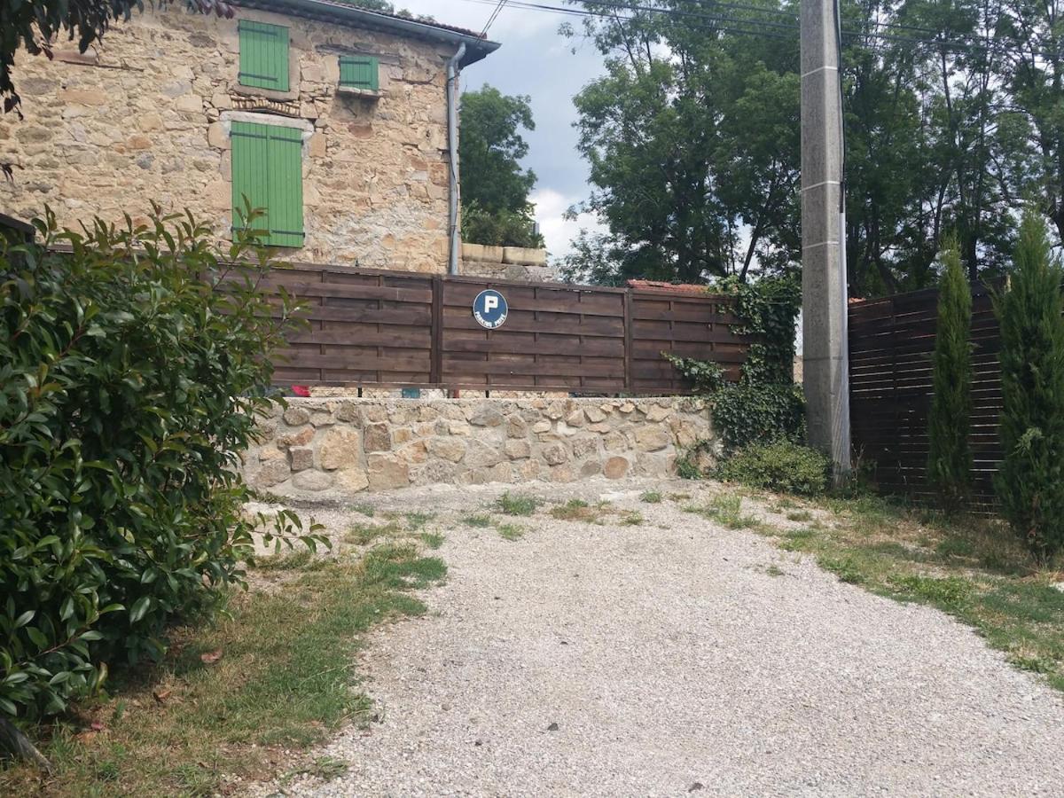 Gite Tante Jeanne Peaugres Kültér fotó